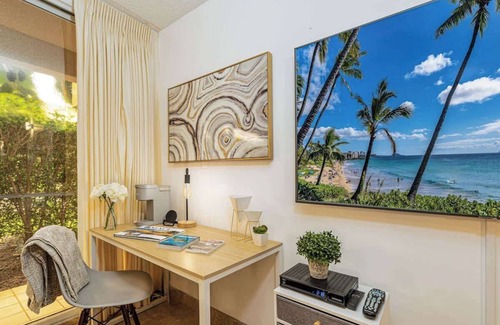 Kihei Condo | Steps to Beach | Hot Tub | Luxe Maui Retreat