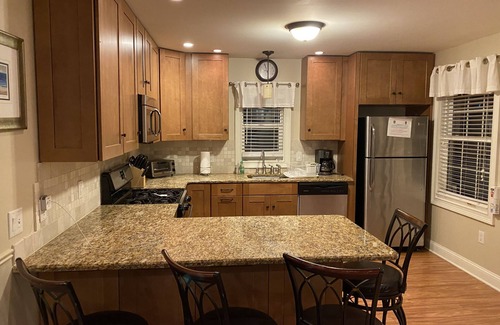 Ortley Beach House | STEPS TO BEACH; IMMACULATE 3 BD 1.5 BATH FRONT UNIT; SLEEPS 8 PEOPLE + BADGES