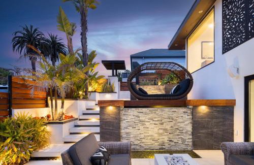 Encinitas House | Steps to BeachShops Oceanview Hot TubFirepit Moonlight Modern by AvantStay