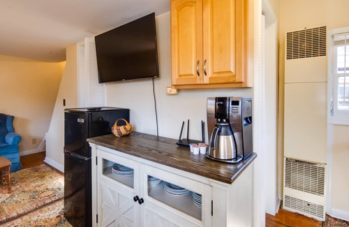 Mayville Cottage | Steps to Chautauqua Lake: Cozy Cottage w/Patio