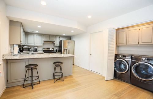 Downtown House | Steps to Downtown Bentonville III