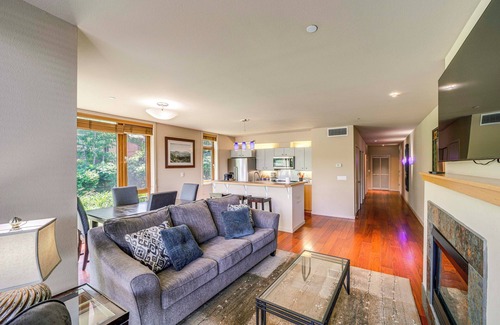 Chelan Condo | Steps to Lake Chelan: Condo w/Resort Amenities!