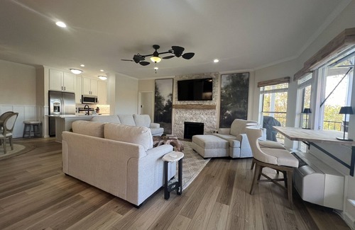 Pottsboro Condo | STEPS TO LAKE TEXOMA & TANGLEWOOD RESORT - MEMBERSHIP ACCESS INCLUDED