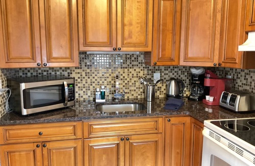 Sarasota Apartment | STEPS TO LIDO BEACH #103