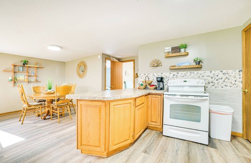 Harrison Cabin | Steps to Long Lake: Cabin w/Patio in Harrison!