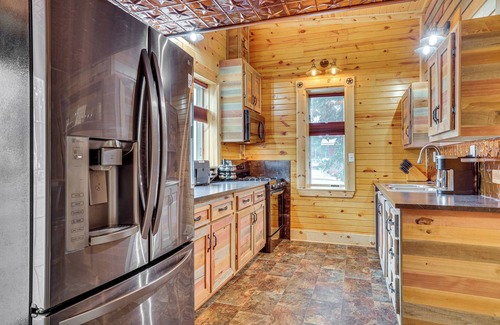Pepin Apartment | Steps to Marina & Beach: Couple’s Cottage in Pepin