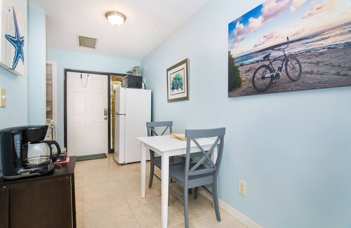 Juno Beach House | Steps to Pristine Beach. Prime Location. Hidden Gem.