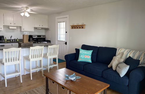 North Truro Condo | Steps to Private Beach