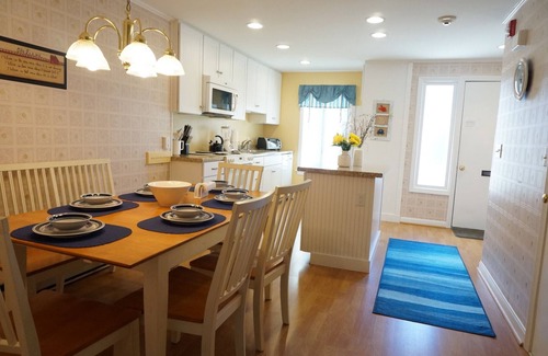 Hyannis Condo | Steps to private beach & heated pool, 1-mile from Main St. shops, AC, & Wi-Fi