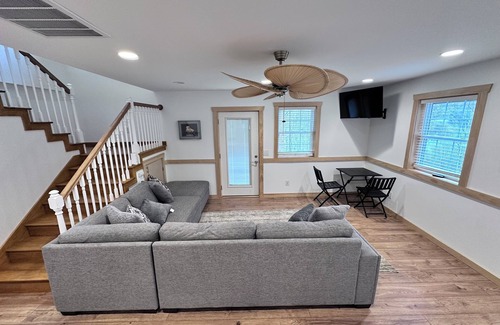 Todd House | STEPS TO RIVER mountain view peaceful 3BR + loft house in Todd with WiFi and AC