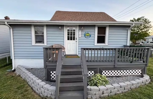 North Beach House | Steps to Sand 3BR Coastal Gem