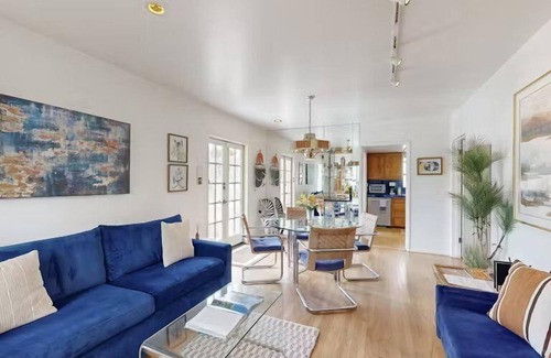 Ventura House | Steps To Sand, Private Hot Tub, Great Reviews