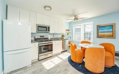 Brigantine House | Steps to Sand Updated Bouchee Beachy Condo Deck Parking