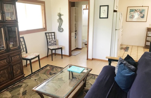 Hauula House | Steps to Secluded Beach-Covered Deck-Grill-AC's-Fenced Covered Parking-Laundry