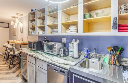 North Myrtle Beach Condo | Steps to Shore + Pier: Condo in North Myrtle Beach