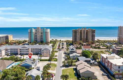 Jacksonville Beach House | Steps to the Beach from this Salt Air Home