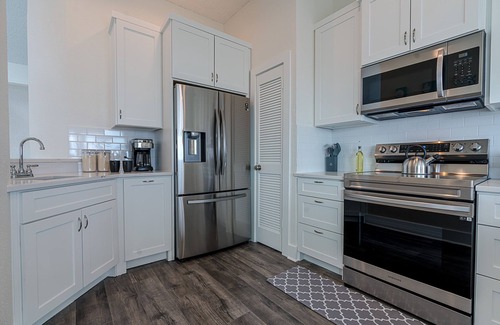 Galveston House | Steps to the beach - New remodeled townhome - Ocean view
