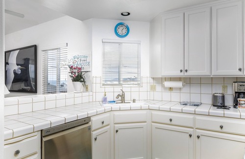 Cayucos House | Steps To The Beach!