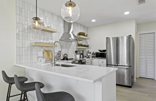 Jacksonville Beach House | Steps to the Beach, Fully Renovated Beautiful Townhome