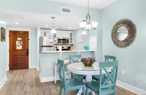 Baytowne Wharf Condo | Steps2BaytowneWharf-FREE Beach 🚌Tram-Pool+Hot Tub-Sandestin G&B Pilot House 506