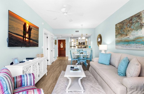 Baytowne Wharf Condo | Steps2BaytowneWharf-FREE Beach 🚌Tram-Pool+Hot Tub-Sandestin G&B Pilot House 506