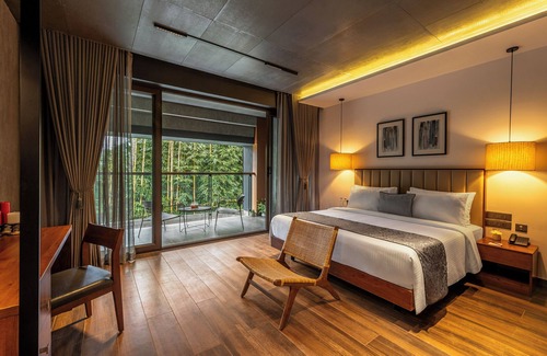 Perumbavoor Hotel | Sterling Athirappilly
