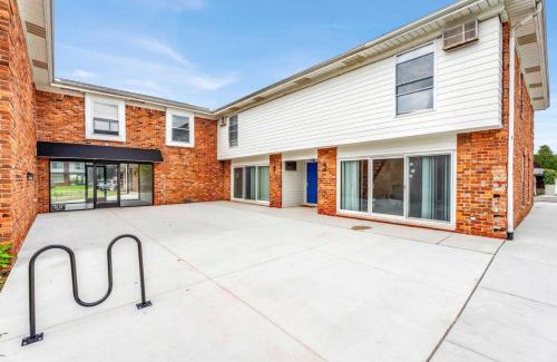 Sterling Heights Apartment | Sterling Heights Tranquil Retreat