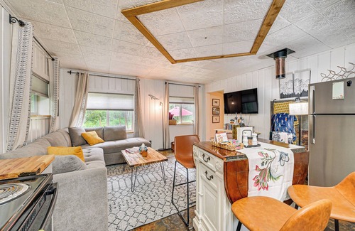 Sterling Cabin | Sterling Home w/Patio, BBQ Grill & Fire Pit!