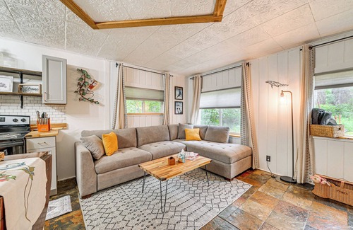 Sterling Cabin | Sterling Home w/Patio, BBQ Grill & Fire Pit!
