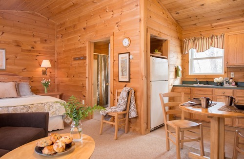 Jeffersonville Hotel | Sterling Ridge Resort