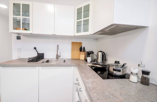 Brackwede Apartment | Stil und Komfort Terrasse - Parkplatz