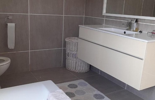 Still Bay Apartment | Stilbaai apartment with parking and beautiful view.