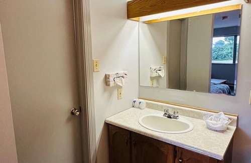 Woodstock Hotel | Stiles Motel