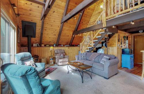 Arnold House | Stiles Mountain Hideaway