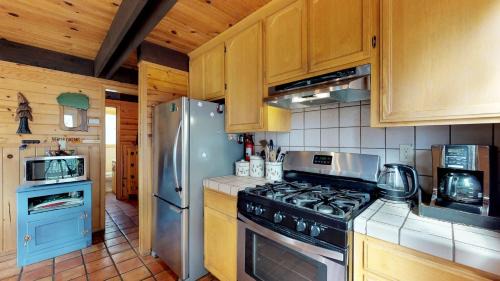 Arnold House | Stiles Mountain Hideaway