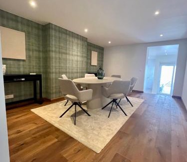 Broekwijk Apartment | Stilias Apartment 6P City Center