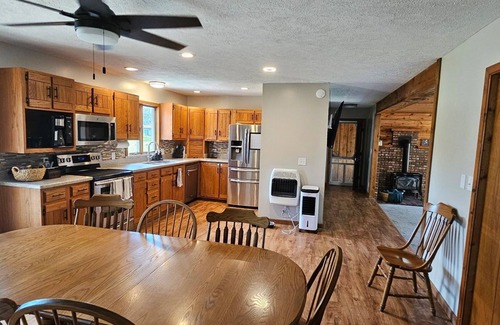 Sulphur Springs House | STILL at 4470