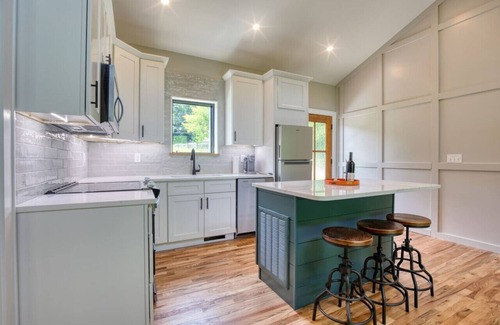 Johnson City Ski Chalet | Still Waters on Watauga River