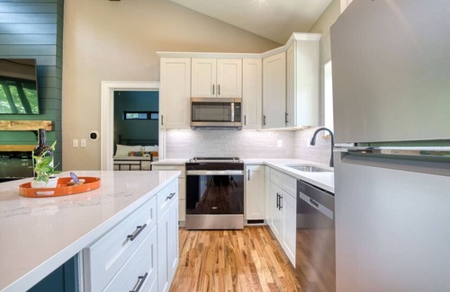Johnson City Ski Chalet | Still Waters on Watauga River