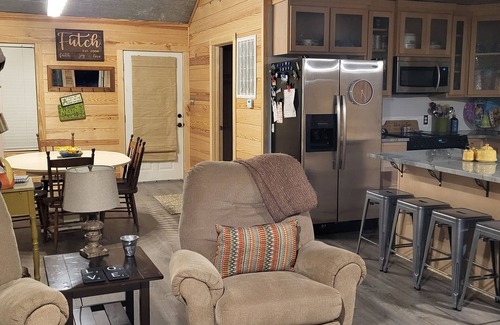 Farmerville House | Still Waters