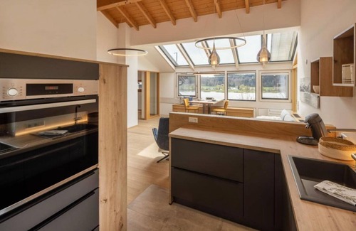 Unterallgau Apartment | Stille x Weite - Hochwertige Wohnung mit See-panorama