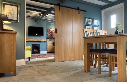 Leven House | Stillwater Cottage, Leven Village, Beverley