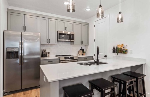 St. George Condo | Stillwater: Desert Color Lagoon + Beaches