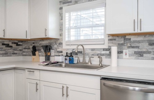 Williamstown House | Stillwater Hollow - For 8!