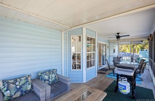 Crystal River House | Stilt Home on Crystal River 2 Docks