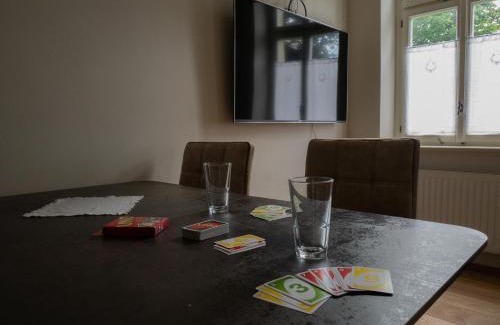 Panitzsch Apartment | Stilvolle Ferienwohnungen nahe Leipzig mit WLAN, Netflix, Garten