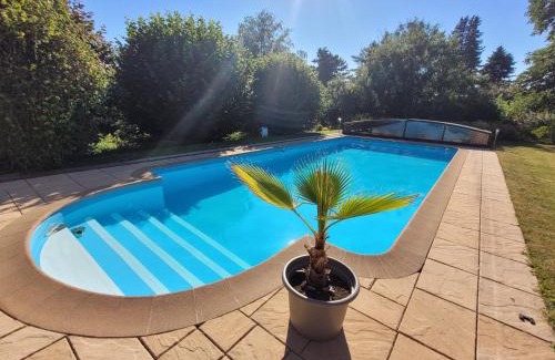 Floha Apartment | Stilvolle Fewo Vogelnest, barrierefrei, Smart-TV, Parkplatz