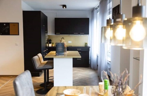 Duisburg City Center Apartment | Stilvolle Stadtwohnung