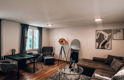 Niederstotzingen Apartment | Stilvolle und Moderne Wohnung Nahe Legoland
