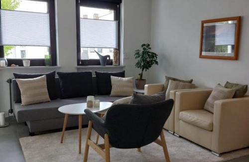 Furstenfeldbruck District Apartment | Stilvolle zwei Etagenwohnung, Parkplatz